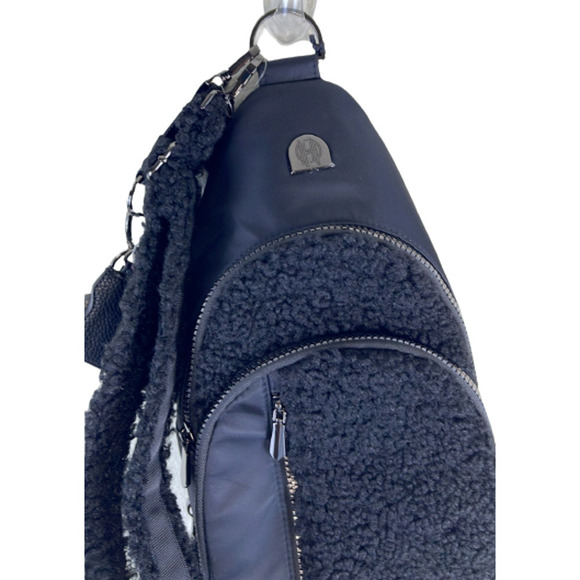 House Of Harlow 1960 Liberty‎ S ling Bag NWT - Picture 4 of 7